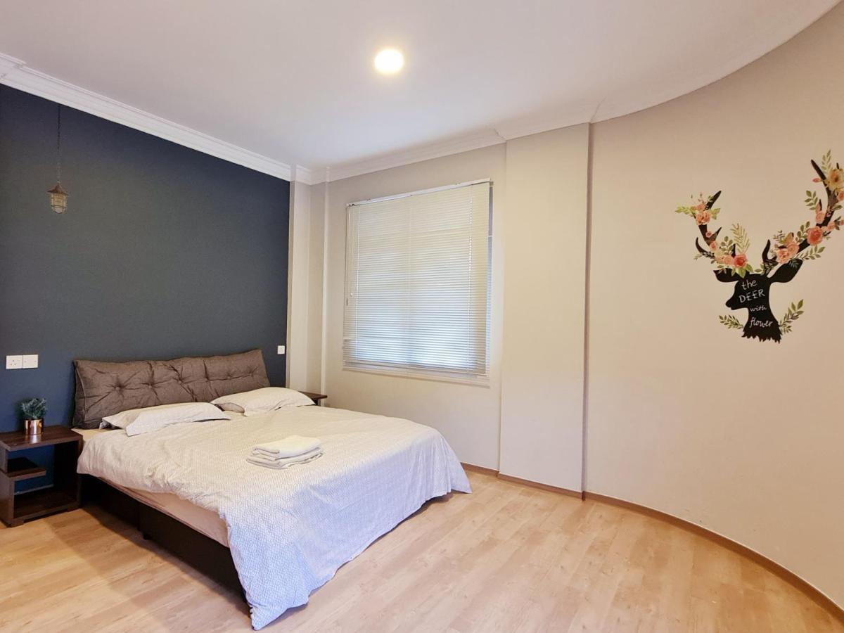 The Deer Kuching 4 Bedrooms Apartment Екстер'єр фото